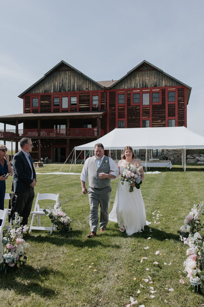 an Airbnb small wedding ceremony in Minnesota