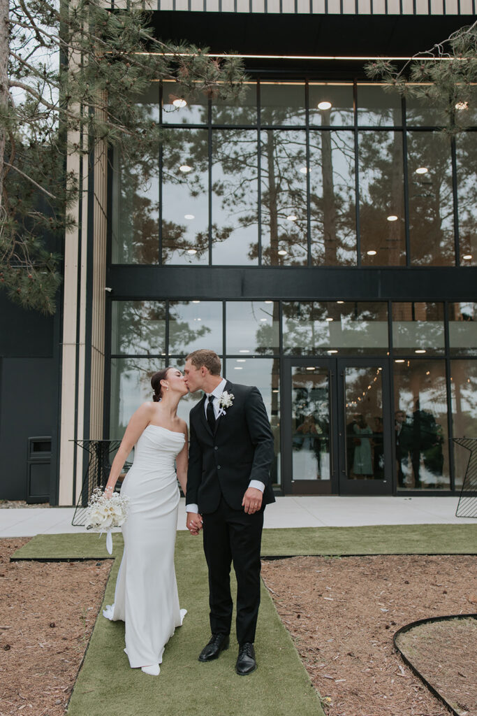 Wedding at Catalyst by Nature Link in Nisswa, MN