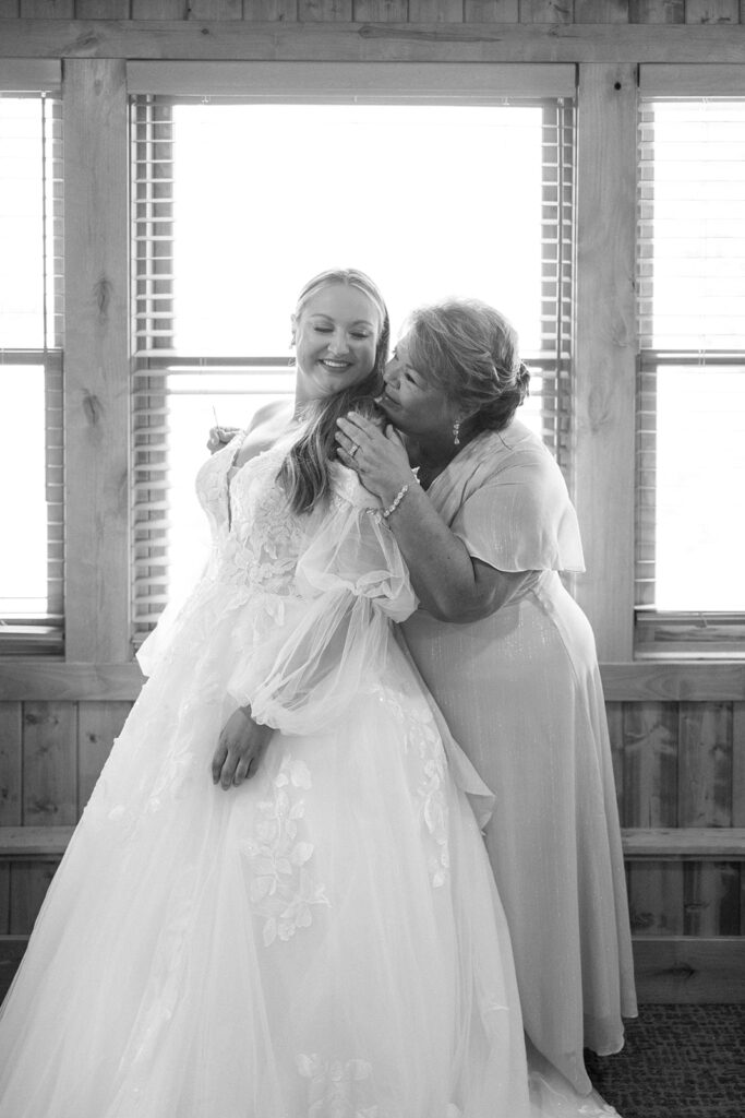 Bride getting ready at Madden's on Gull Lake