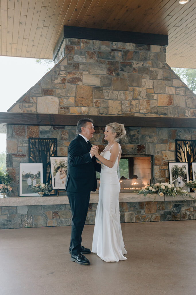 Father and bride dance