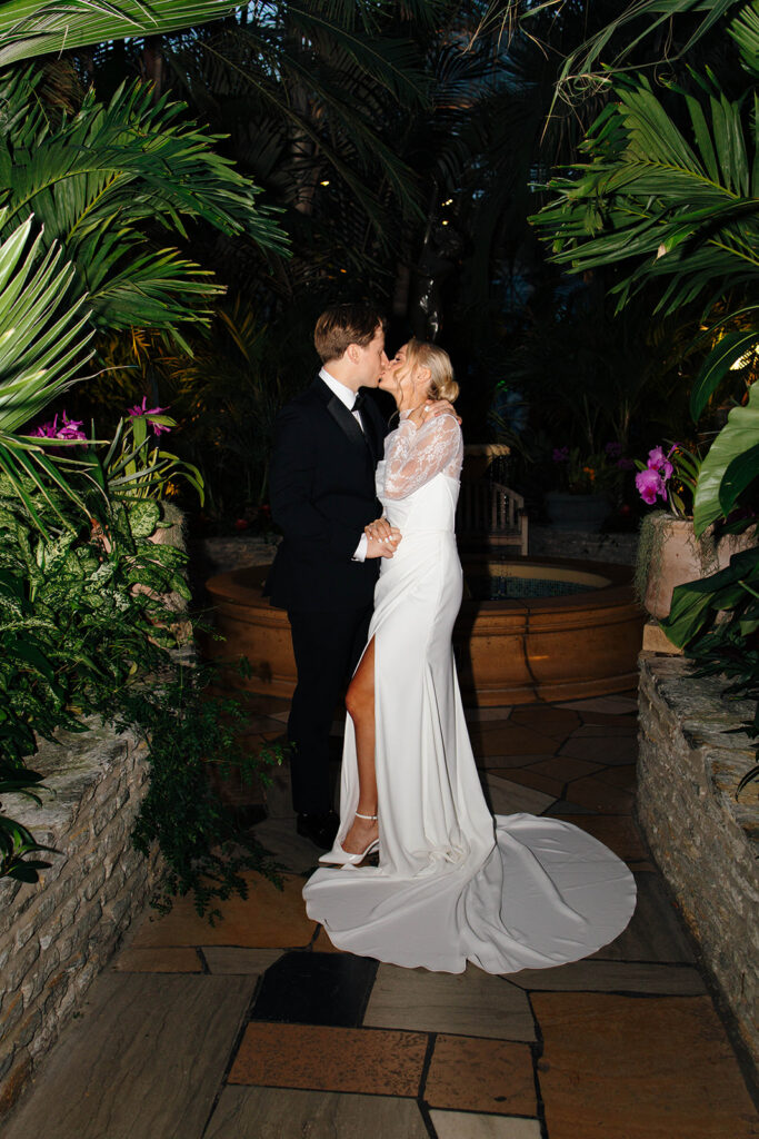 Flash photo highlighting the couple’s style during cocktail hour.
